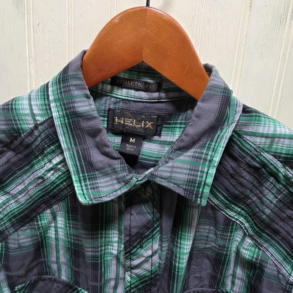 Helix Shirt‎ Mens Medium Green Plaid Long Sleeve Snap Front Button-Up Casual